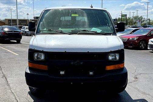 Summit White 2017 Chevrolet Express 3500 LS