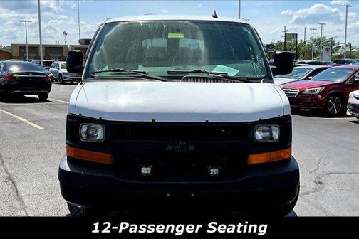 Summit White 2017 Chevrolet Express 3500 LS
