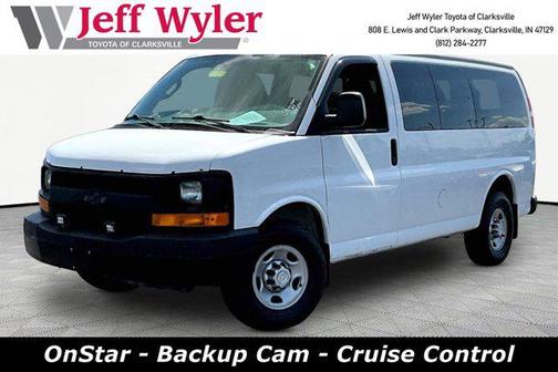 Summit White 2017 Chevrolet Express 3500 LS