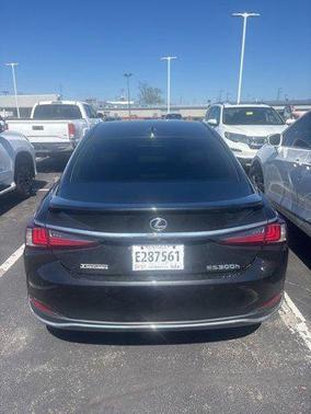 Caviar 2021 Lexus ES 300h Base