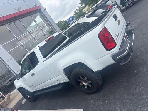 Summit White 2015 Chevrolet Colorado WT