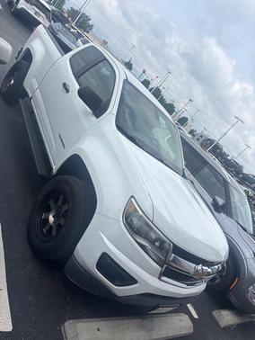 Summit White 2015 Chevrolet Colorado WT