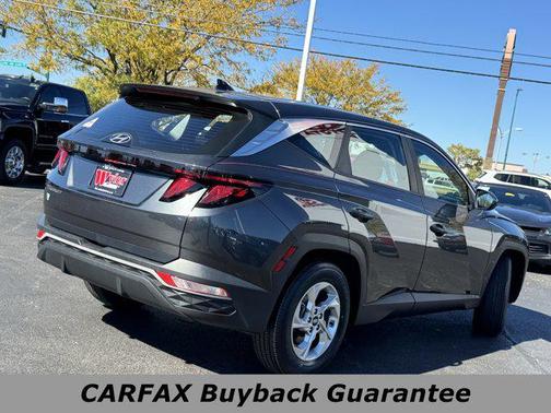 2023 Hyundai TUCSON SE