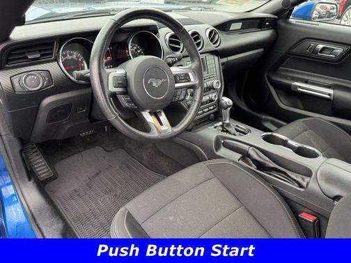 2017 Ford Mustang V6