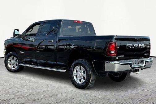 2025 RAM 2500 Big Horn Crew Cab 4x4 6'4' Box