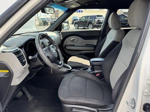 2014 Kia Soul Base