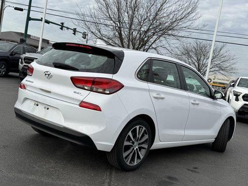 2018 Hyundai Elantra GT Base