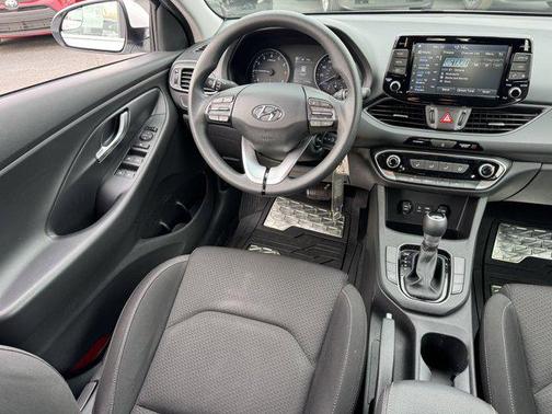 2018 Hyundai Elantra GT Base