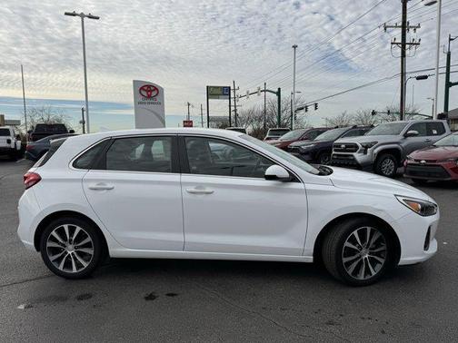 2018 Hyundai Elantra GT Base