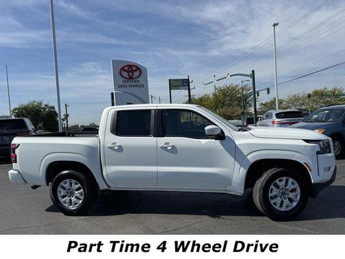 2024 Nissan Frontier SV