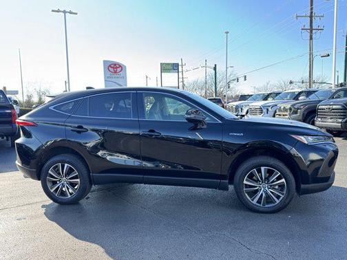 2021 Toyota Venza LE