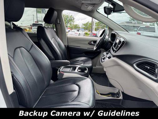 2018 Chrysler Pacifica Touring-L