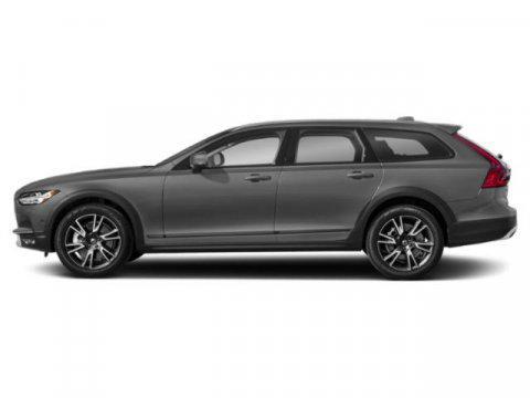 2018 Volvo V90 Cross Country T6
