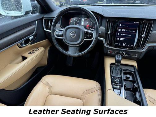 2018 Volvo V90 Cross Country T6