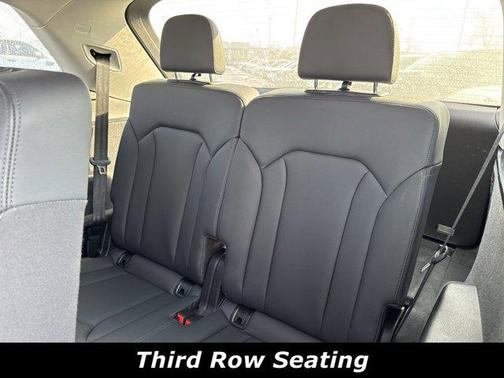 2022 Audi Q7 55 Premium Plus