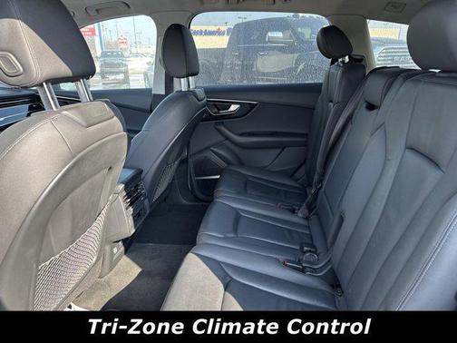 2022 Audi Q7 55 Premium Plus