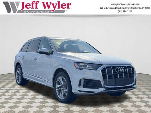 2022 Audi Q7 55 Premium Plus