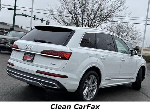 2022 Audi Q7 55 Premium Plus