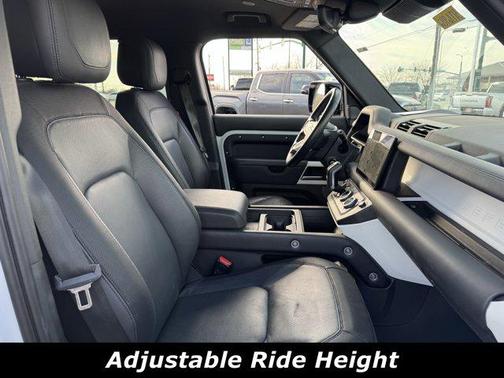 2023 Land Rover Defender 110 X-Dynamic SE