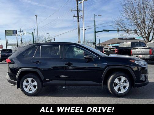 2020 Toyota RAV4 Hybrid XLE