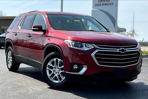 Cajun Red Tintcoat 2020 Chevrolet Traverse LT Cloth