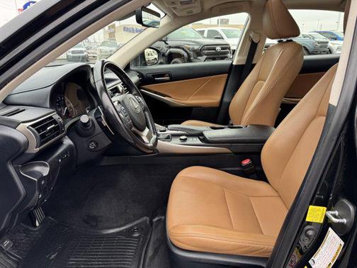 2018 Lexus IS 300 Base