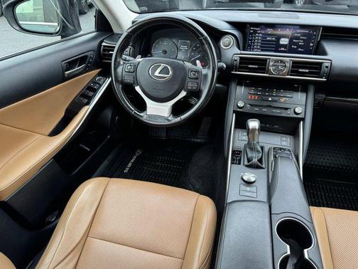 2018 Lexus IS 300 Base