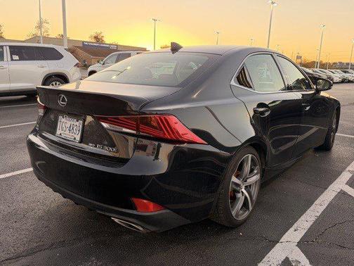 2018 Lexus IS 300 Base