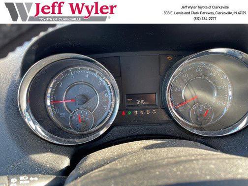 2015 Chrysler Town & Country LX