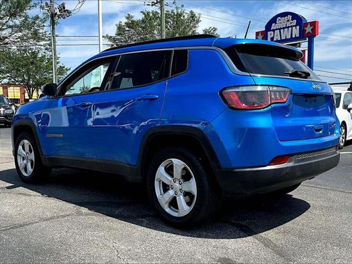 Laser Blue Pearlcoat 2018 Jeep Compass Latitude
