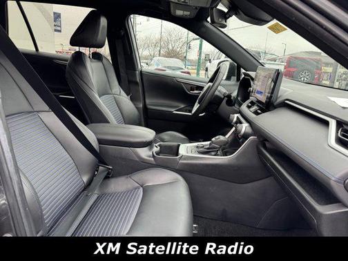 2023 Toyota RAV4 Hybrid SE