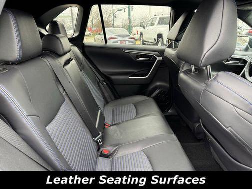 2023 Toyota RAV4 Hybrid SE