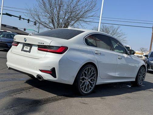 2020 BMW 330 330i