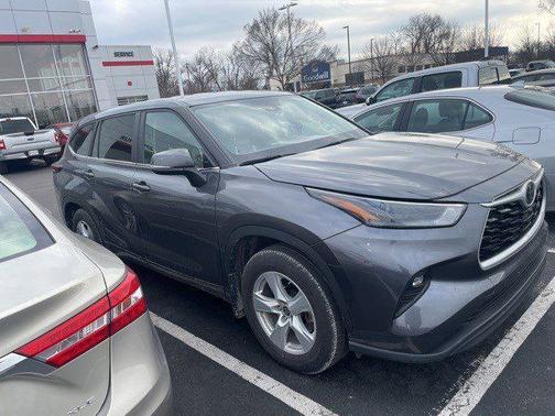 2024 Toyota Highlander LE