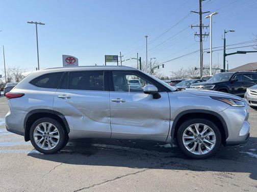 2023 Toyota Highlander Limited