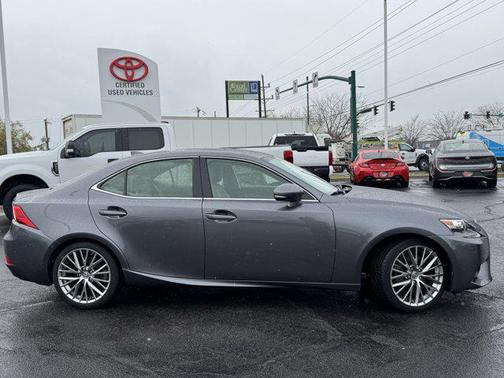 2016 Lexus IS 300 Base