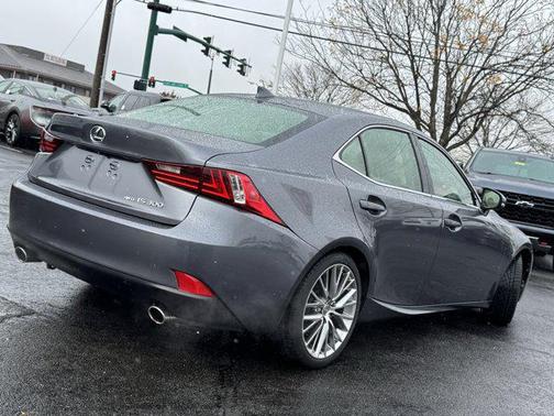 2016 Lexus IS 300 Base