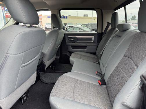 2018 RAM 2500 Big Horn Crew Cab 4x4 6'4' Box