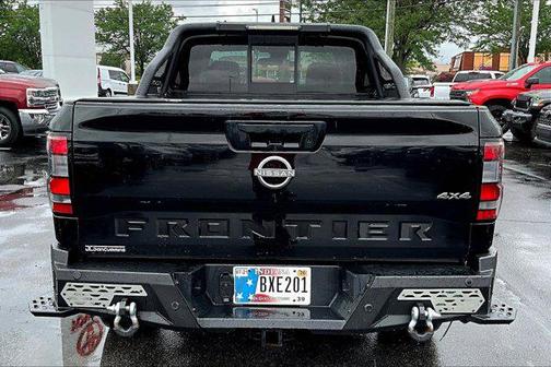 Super Black 2022 Nissan Frontier SV