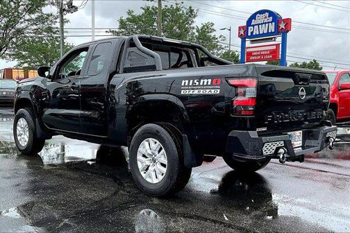 Super Black 2022 Nissan Frontier SV