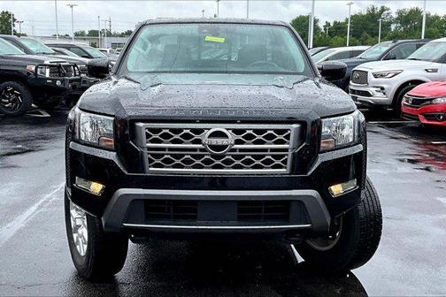Super Black 2022 Nissan Frontier SV