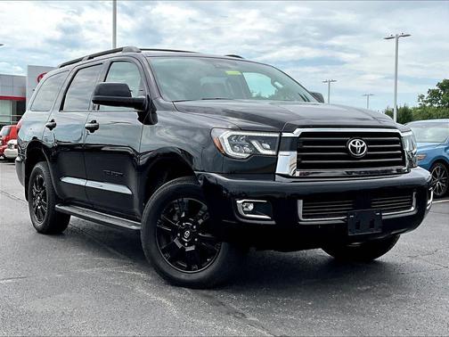 Midnight Black Metallic 2018 Toyota Sequoia SR5