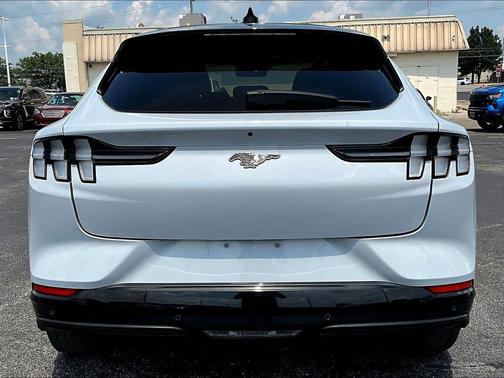 Space White Metallic 2023 Ford Mustang Mach-E Premium