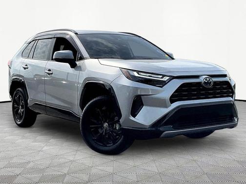 Silver Sky Metallic 2023 Toyota RAV4 Hybrid SE