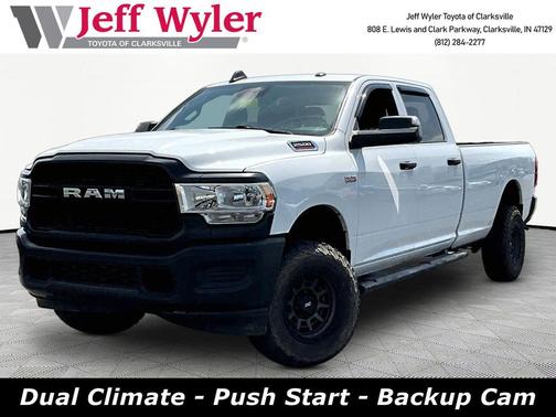 Bright White Clearcoat 2022 RAM 2500 Tradesman Crew Cab 4x4 8' Box