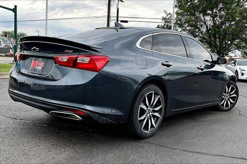 Shadow Gray Metallic 2021 Chevrolet Malibu FWD RS