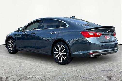 Shadow Gray Metallic 2021 Chevrolet Malibu FWD RS