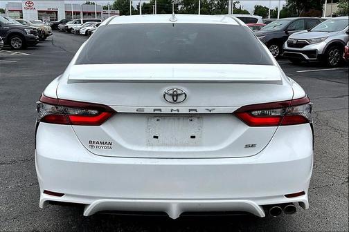 Ice Cap 2024 Toyota Camry SE
