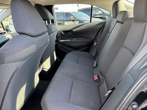 2022 Toyota Corolla Hybrid SE