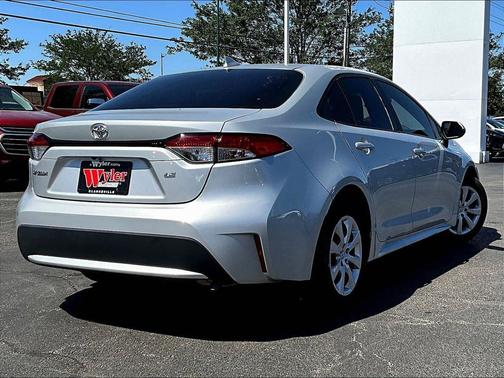 Classic Silver Metallic 2022 Toyota Corolla LE
